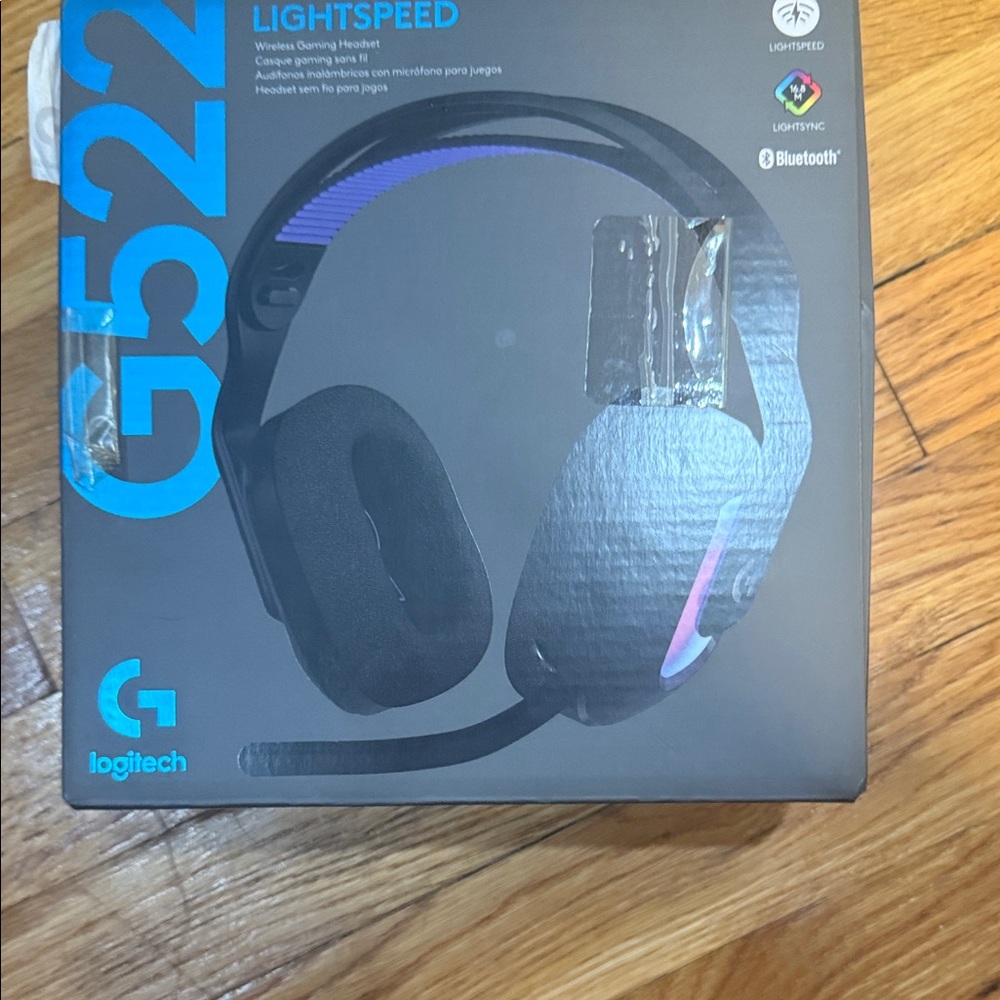 Logitech G522 Wireless Gaming Headset — Black with Blue & Purple Accents